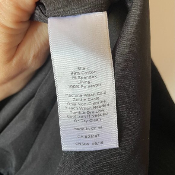 Talbots Black White Rose Floral Fit & Flare Dress Sz 12 P - Picture 8 of 8